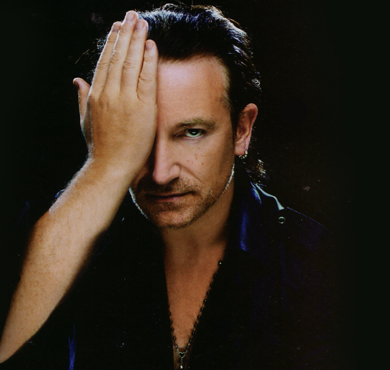 Celebrities-Associated-With-The-Illuminati-bono.png