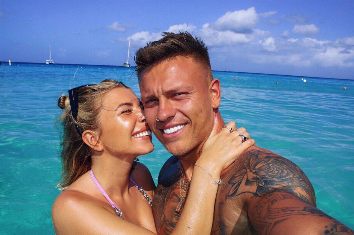 52 Best Pictures Love Island Apply / Love Island 2019 update - Who is coupled up? | Love island ...